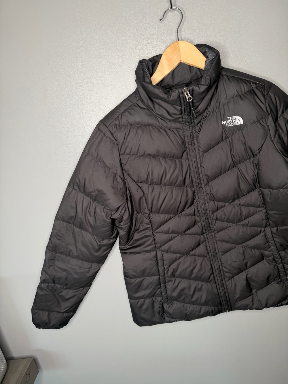 The North Face 550 Down Puffer - Picture 4 of 11